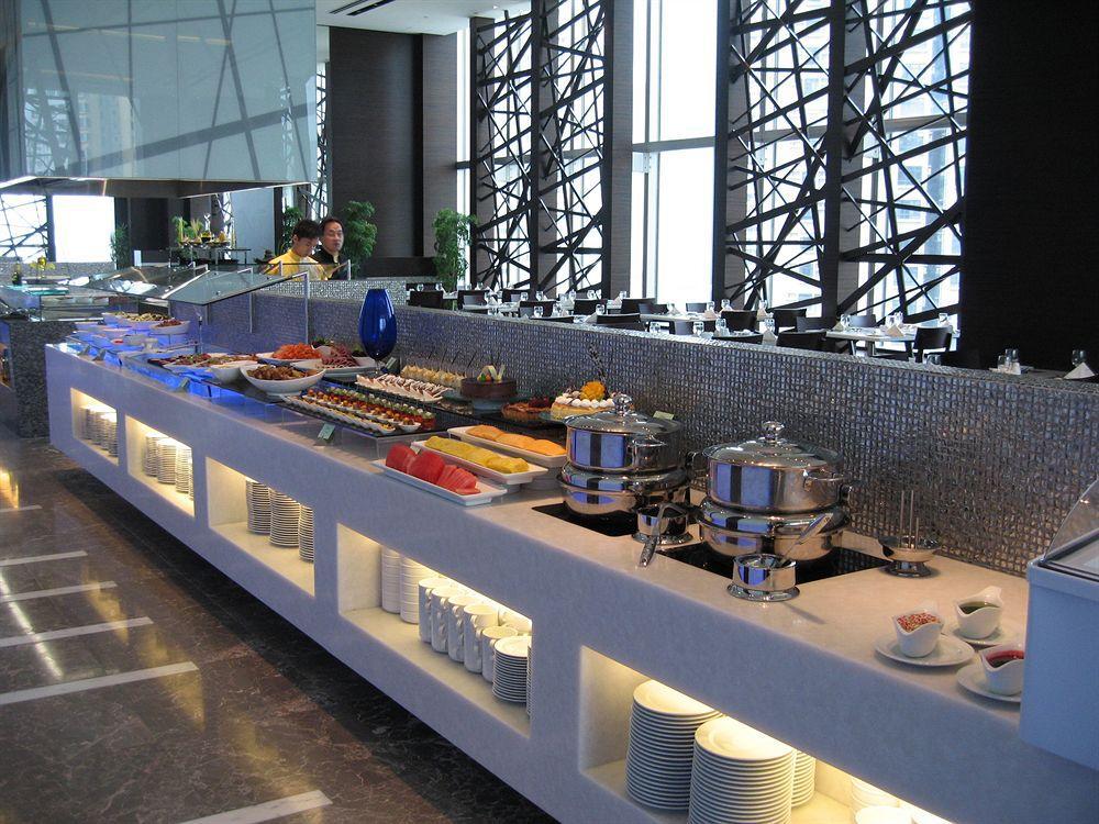 Nina Hotel Tsuen Wan West Hongkong Zewnętrze zdjęcie A buffet at a hotel