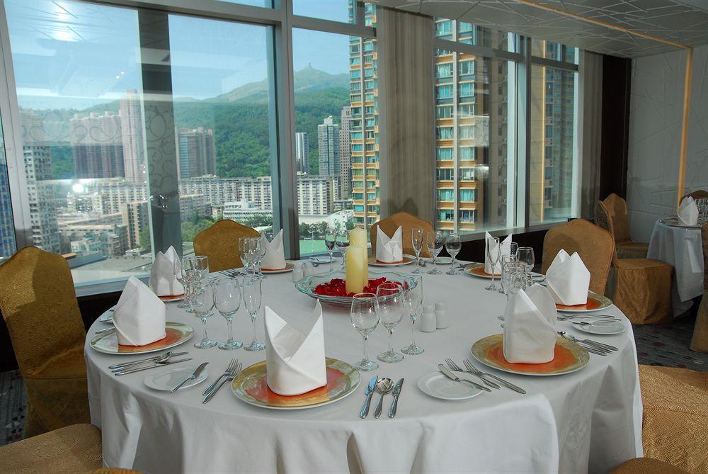 Nina Hotel Tsuen Wan West Hongkong Zewnętrze zdjęcie A table set for a formal dinner
