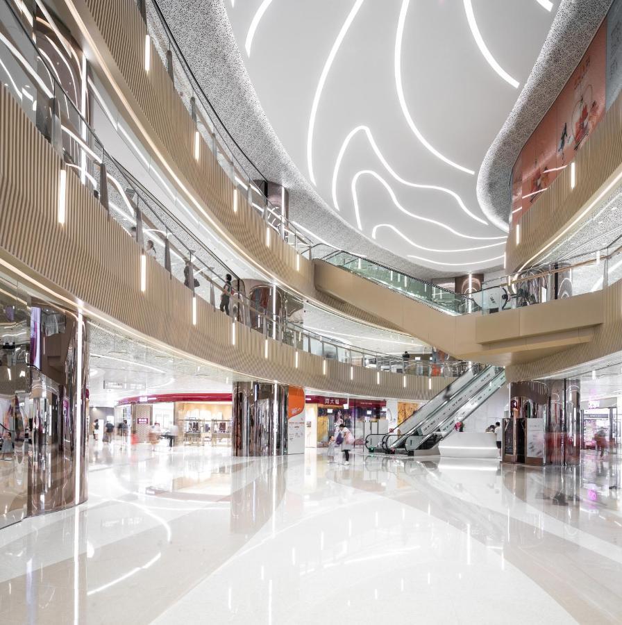 Nina Hotel Tsuen Wan West Hongkong Zewnętrze zdjęcie Interior of the mall