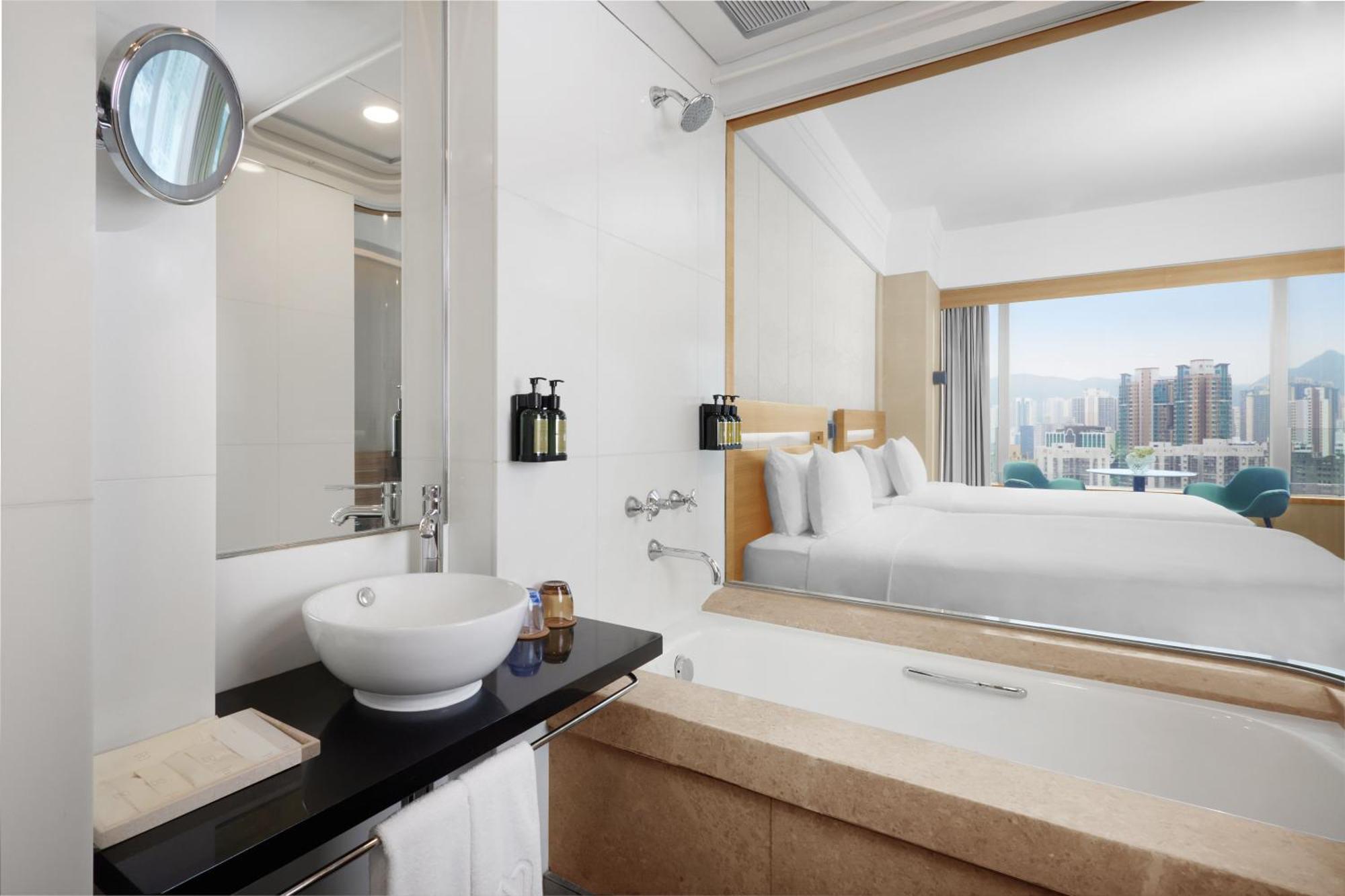 Nina Hotel Tsuen Wan West Hongkong Zewnętrze zdjęcie Deluxe Room with Harbour View