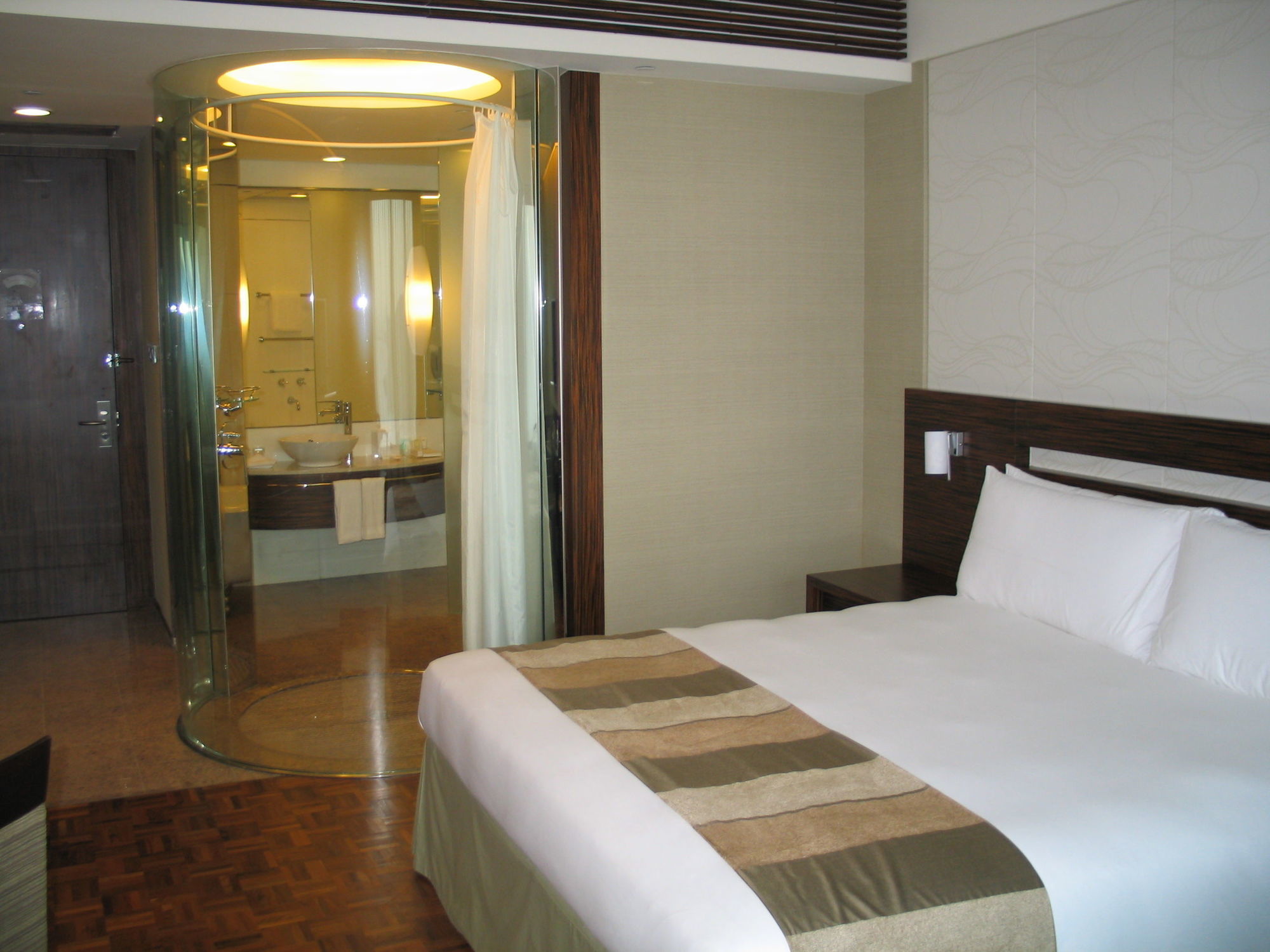Nina Hotel Tsuen Wan West Hongkong Zewnętrze zdjęcie A room at the hotel