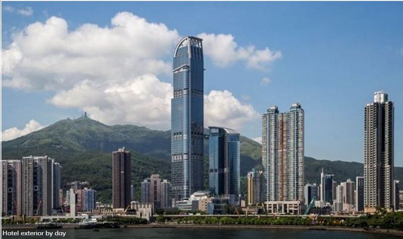 Nina Hotel Tsuen Wan West Hongkong Zewnętrze zdjęcie View of the complex from Victoria Harbour