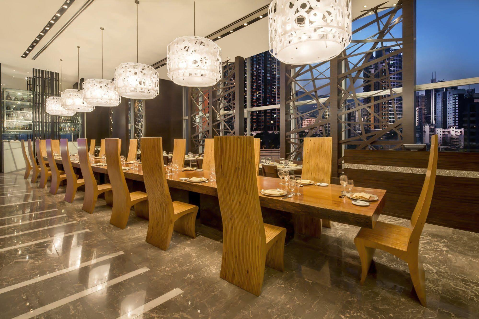 Nina Hotel Tsuen Wan West Hongkong Zewnętrze zdjęcie The interior of the restaurant