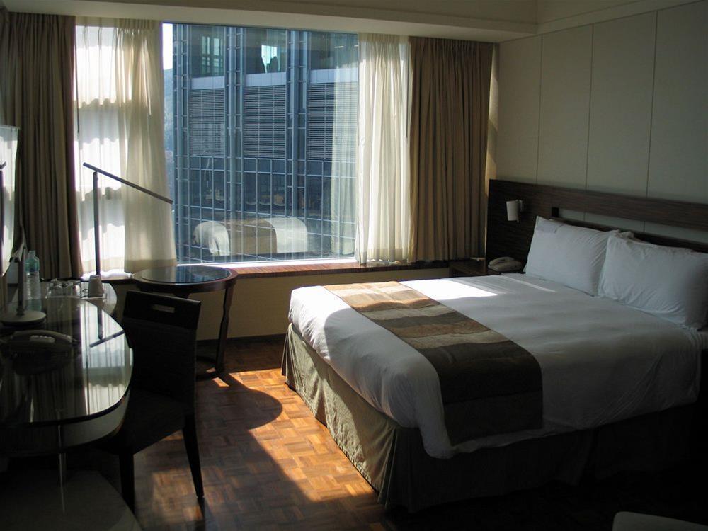 Nina Hotel Tsuen Wan West Hongkong Zewnętrze zdjęcie A room at the hotel